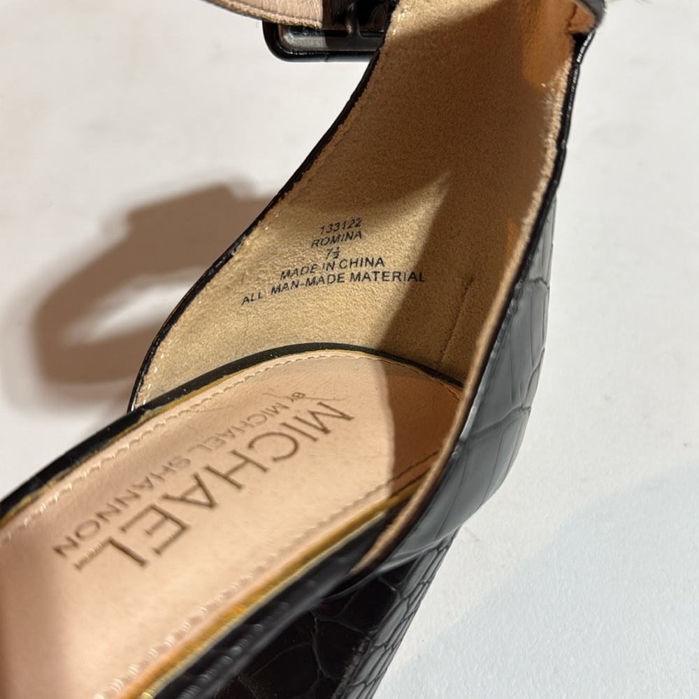 Michael Shannon Black Croc-Embossed Women's Heels - Picture 8 of 11